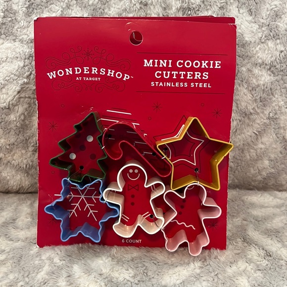 Wondershop Mini Cookie Cutters (6): candy cane/star/tree/snowflake/gingerbread - Picture 2 of 3